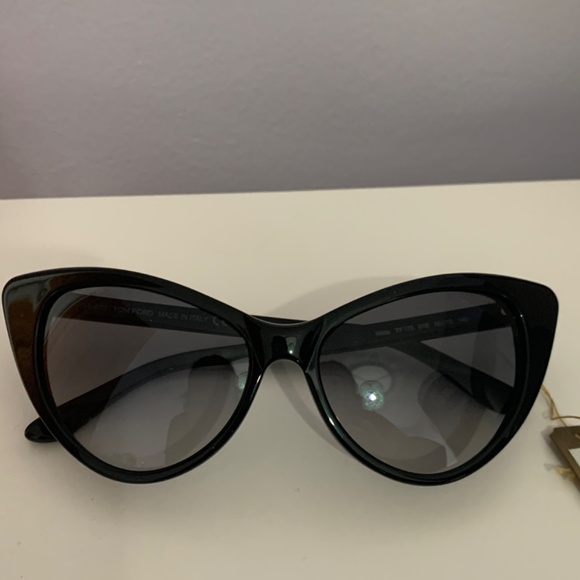 Tom Ford Nikita Sunglasses - Picture 4 of 4